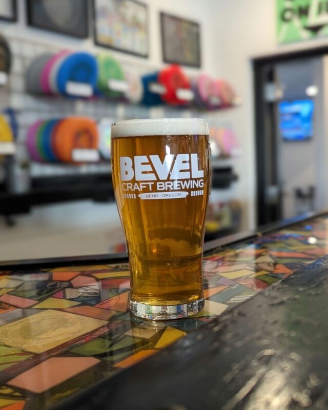 Bevel Half Pint Glass Set - Bevel Craft Brewing / Bend, OR